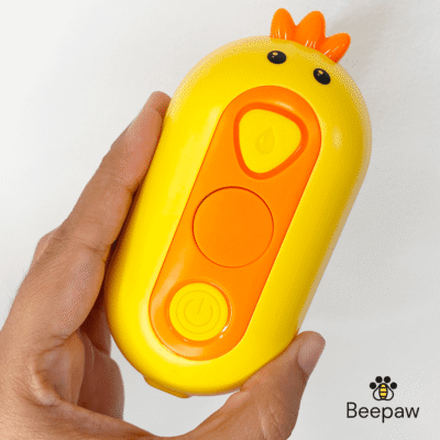 CEPILLO CON VAPOR Y CARDINA BEEPAW GROOM-E /AMARILLO